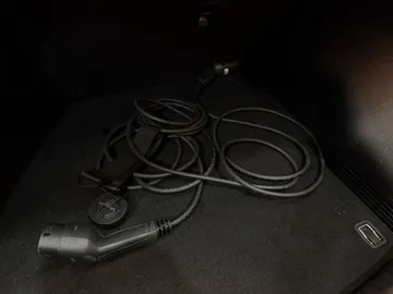 Car image 27