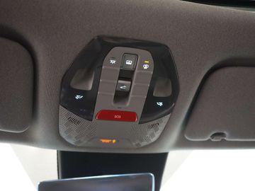 Car image 47