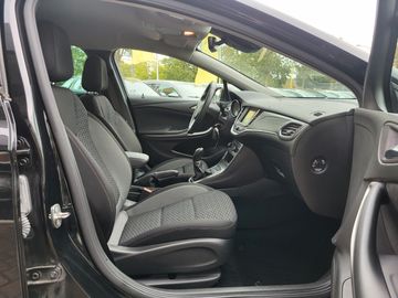 Car image 22