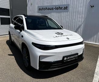 Car image 3