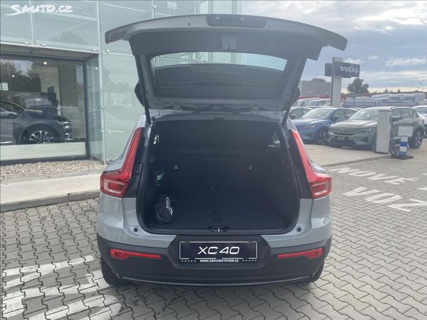 Volvo XC40 B3 Plus Dark 120 kW image number 11