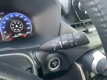 Car image 29