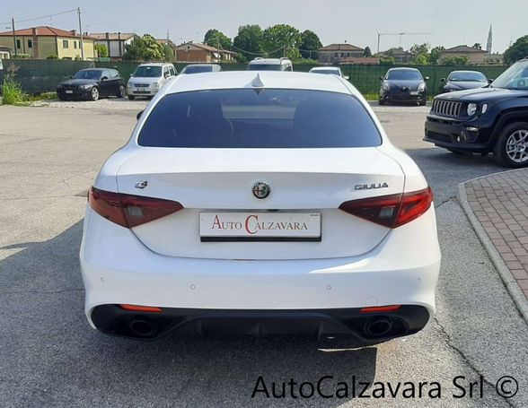 Alfa Romeo Giulia 2.0 Veloce 206 kW image number 5