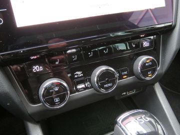 Car image 40