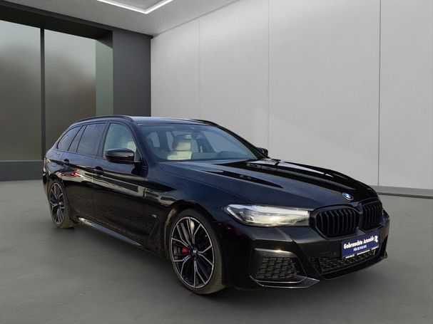 BMW 530d Touring xDrive 210 kW image number 2