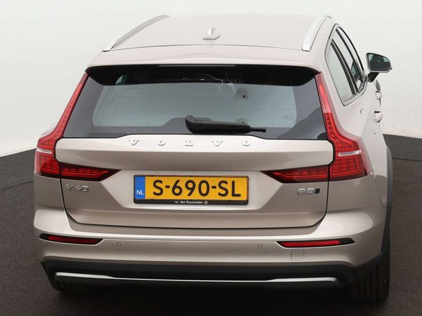 Volvo V60 Cross Country AWD B5 184 kW image number 10