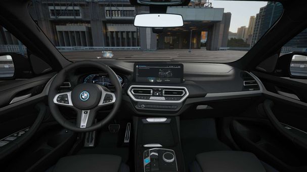 BMW iX3 80 kWh 210 kW image number 6