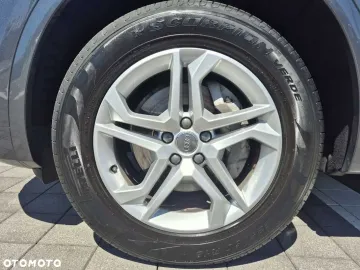 Car image 29
