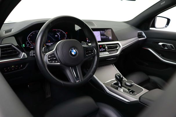 BMW 330i Touring M Sport 190 kW image number 5