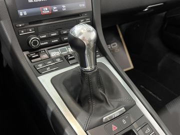 Car image 29