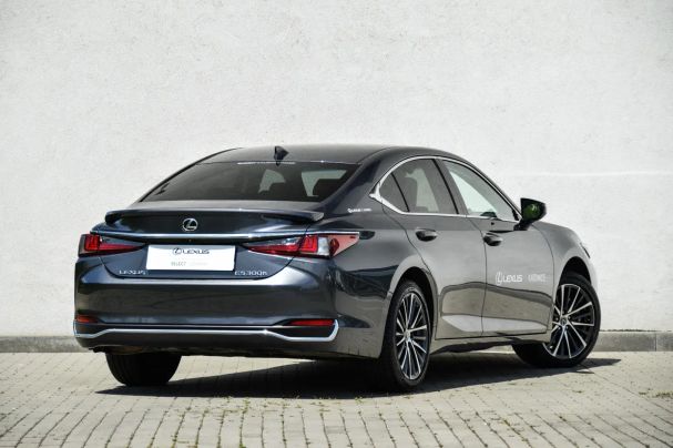 Lexus ES 300 h 160 kW image number 3