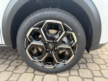 Car image 29