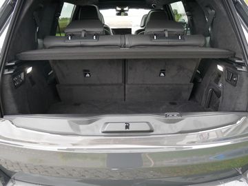 Car image 36