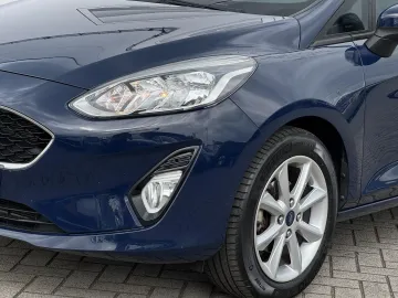 Car image 34