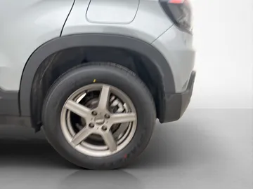 Car image 28