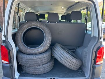 Car image 36