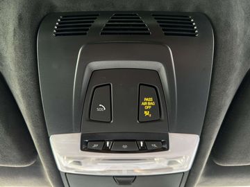 Car image 36