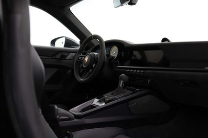 Car image 37