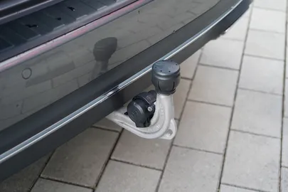 Car image 34