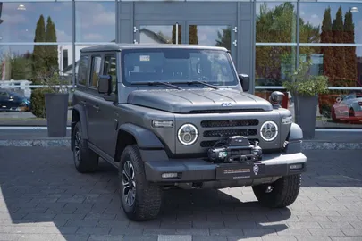 Car image 25
