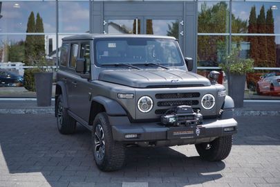 Car image 25