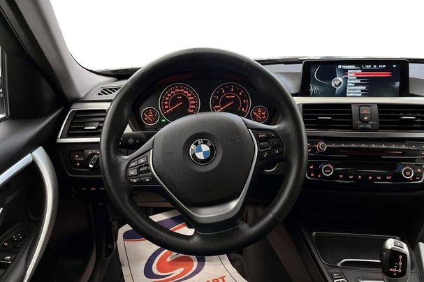 BMW 330d Touring xDrive 193 kW image number 7