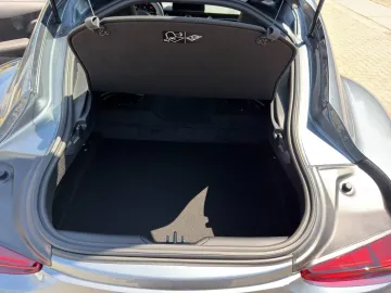 Car image 40