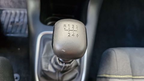 Car image 21