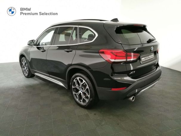 BMW X1 sDrive18i xLine 101 kW image number 3