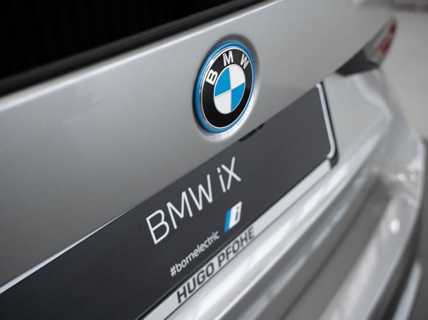 BMW iX1 M Sport 150 kW image number 21