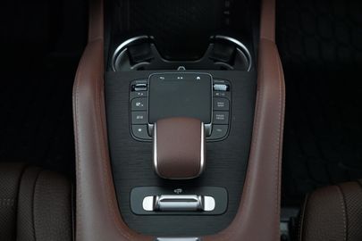 Car image 41