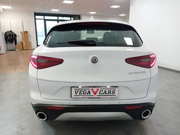 Alfa Romeo Stelvio 2.2 Diesel AT8 Business 118 kW image number 5