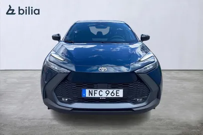 Car image 2