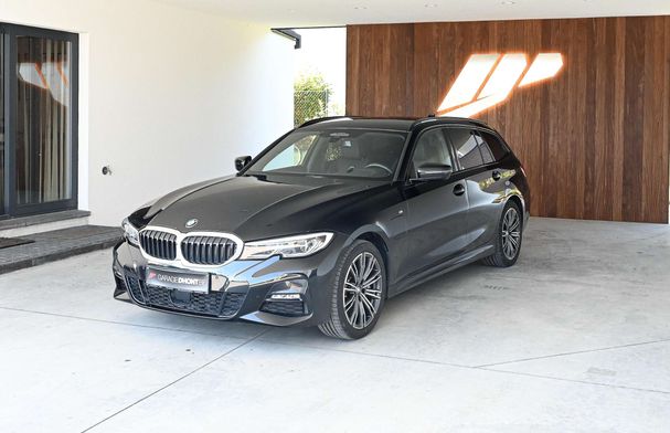 BMW 330 Touring e M 215 kW image number 2