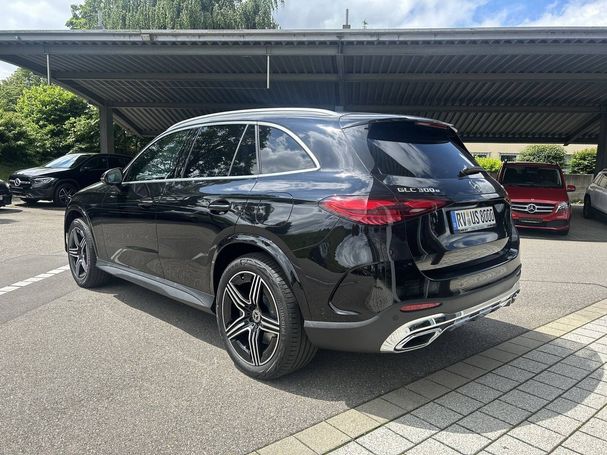 Mercedes-Benz GLC 300 e AMG 4Matic 230 kW image number 4