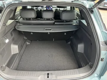 Car image 42