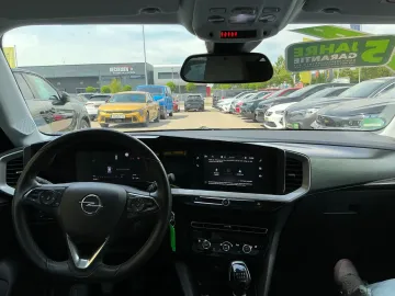 Car image 21