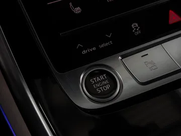 Car image 48