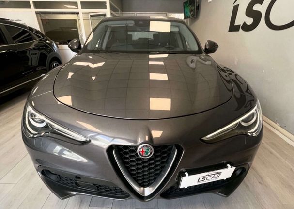 Alfa Romeo Stelvio 2.2 140 kW image number 3