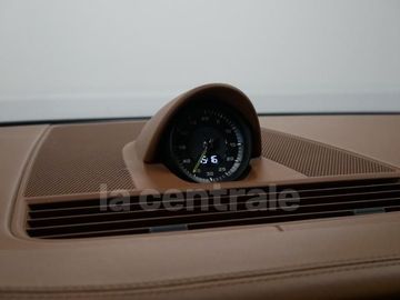 Car image 36