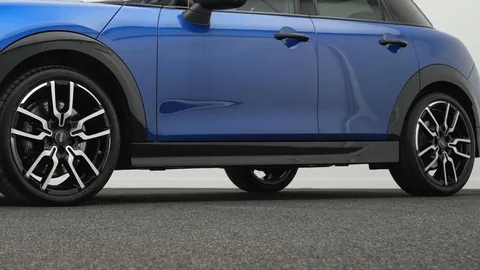 Car image 22