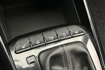 Car image 36