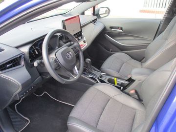 Car image 13