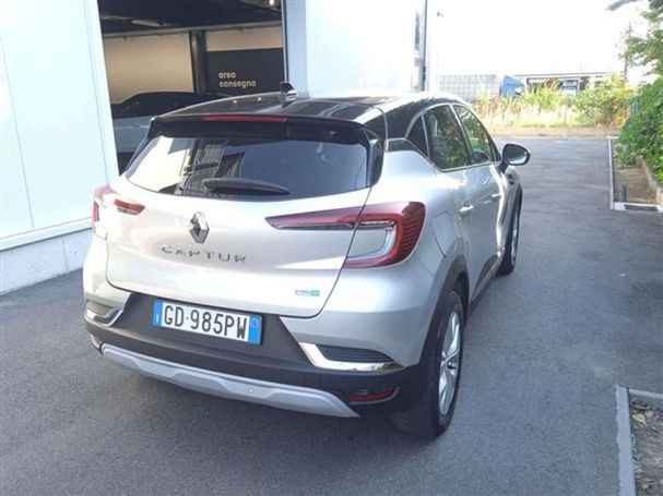 Renault Captur Hybrid 160 Intens 116 kW image number 3