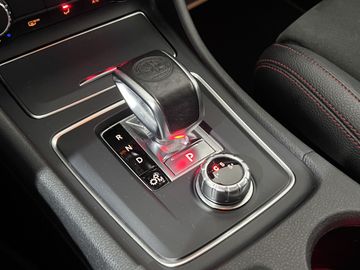 Car image 30