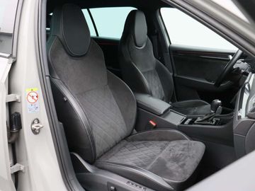 Car image 36