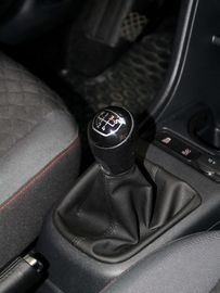 Car image 37