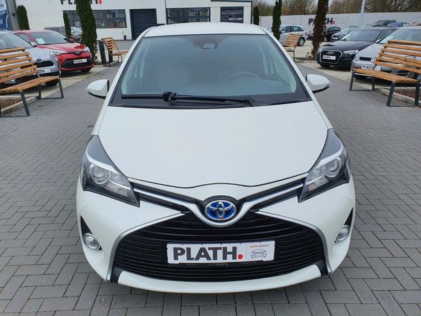 Toyota Yaris Hybrid 74 kW image number 3