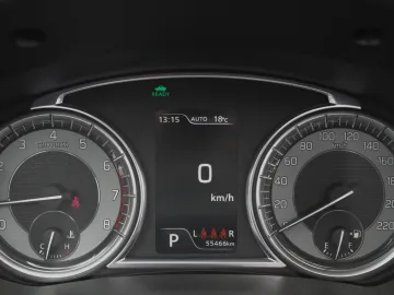 Car image 32