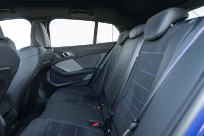 Car image 47